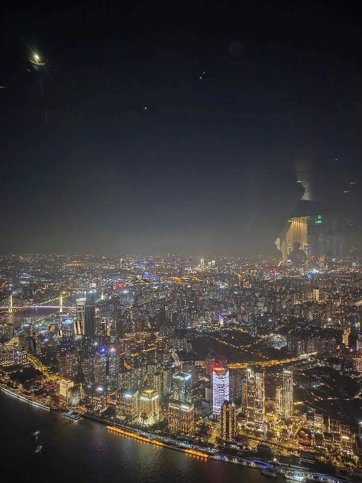 上海中心觀景台拍攝夜景