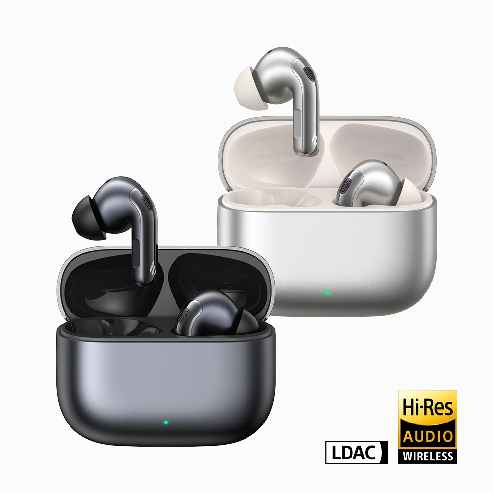 EDIFIER EvoBuds Pro 平價 AI 翻譯耳機官方產品圖，星耀黑與星辰銀雙色機身與充電盒